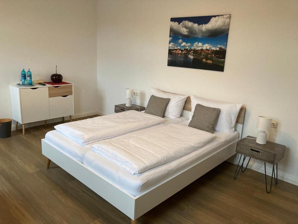 Das Bilderbuchcafe - Ferien - Apartment No 3 - Markt 7 ฮาเวลแบร์ก ภายนอก รูปภาพ