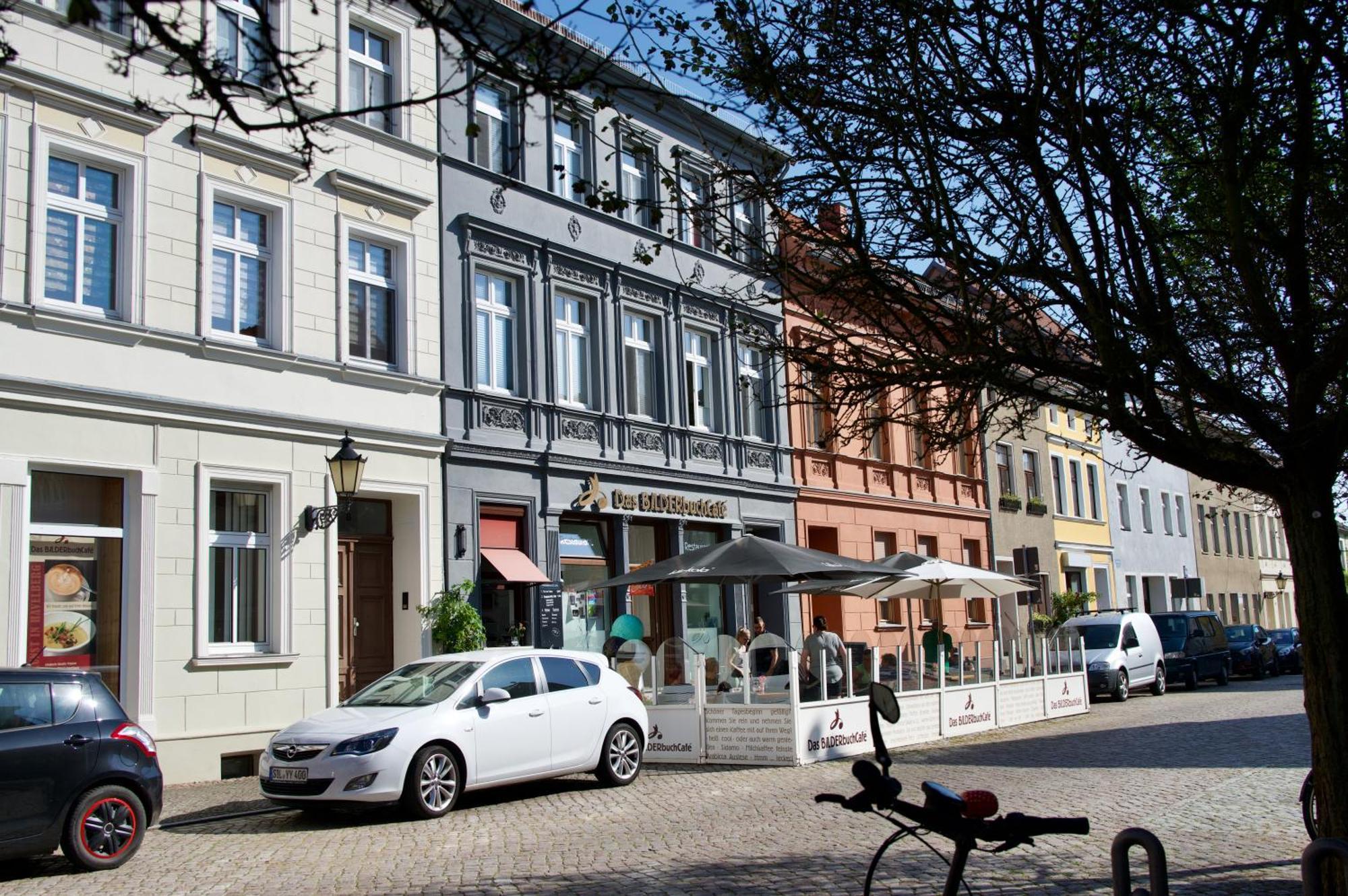 Das Bilderbuchcafe - Ferien - Apartment No 3 - Markt 7 ฮาเวลแบร์ก ภายนอก รูปภาพ